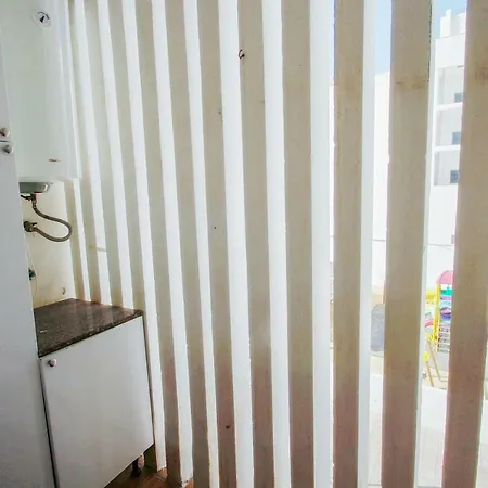 Judith - Modern In Apartment *